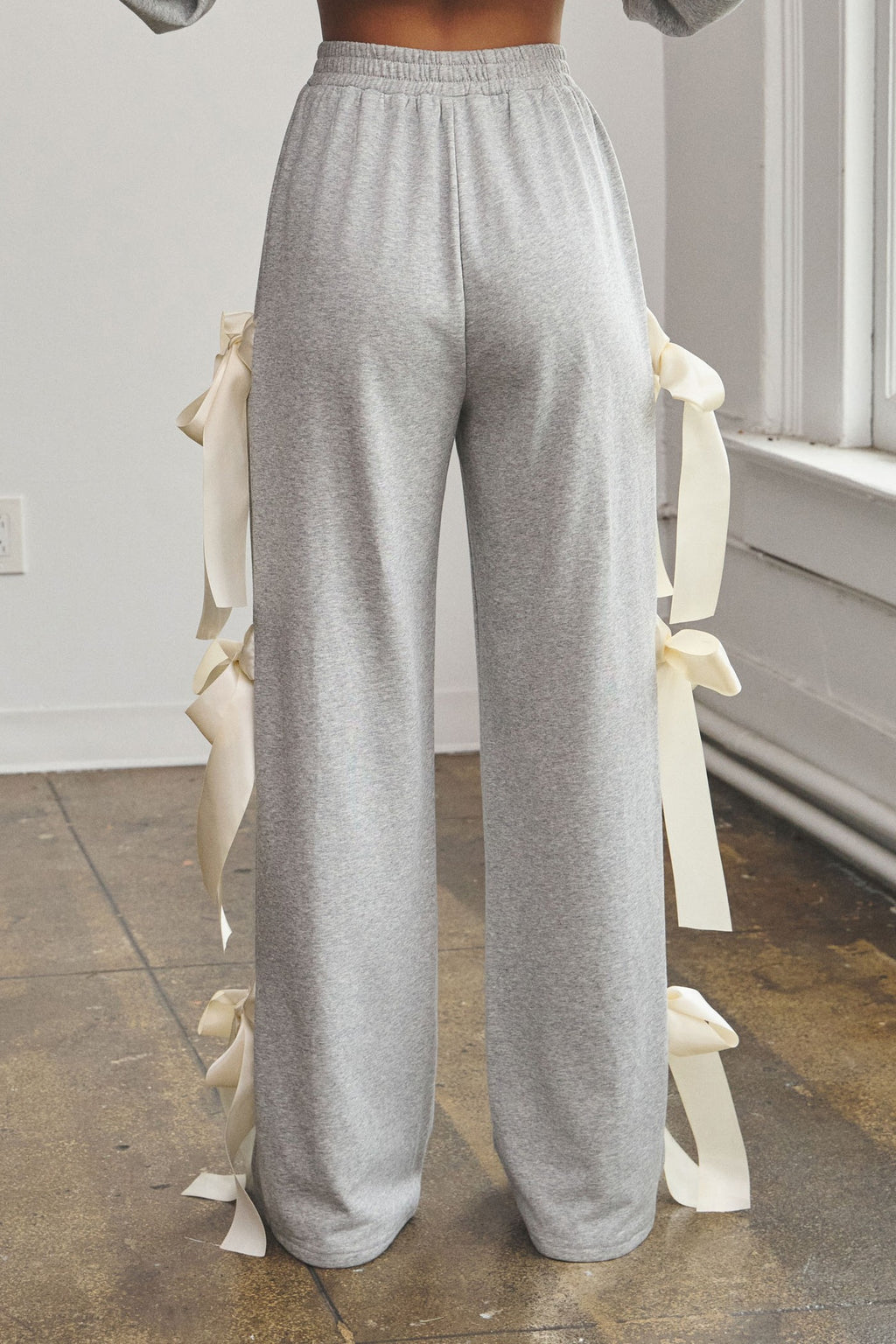Ivey Bow Sweatpants