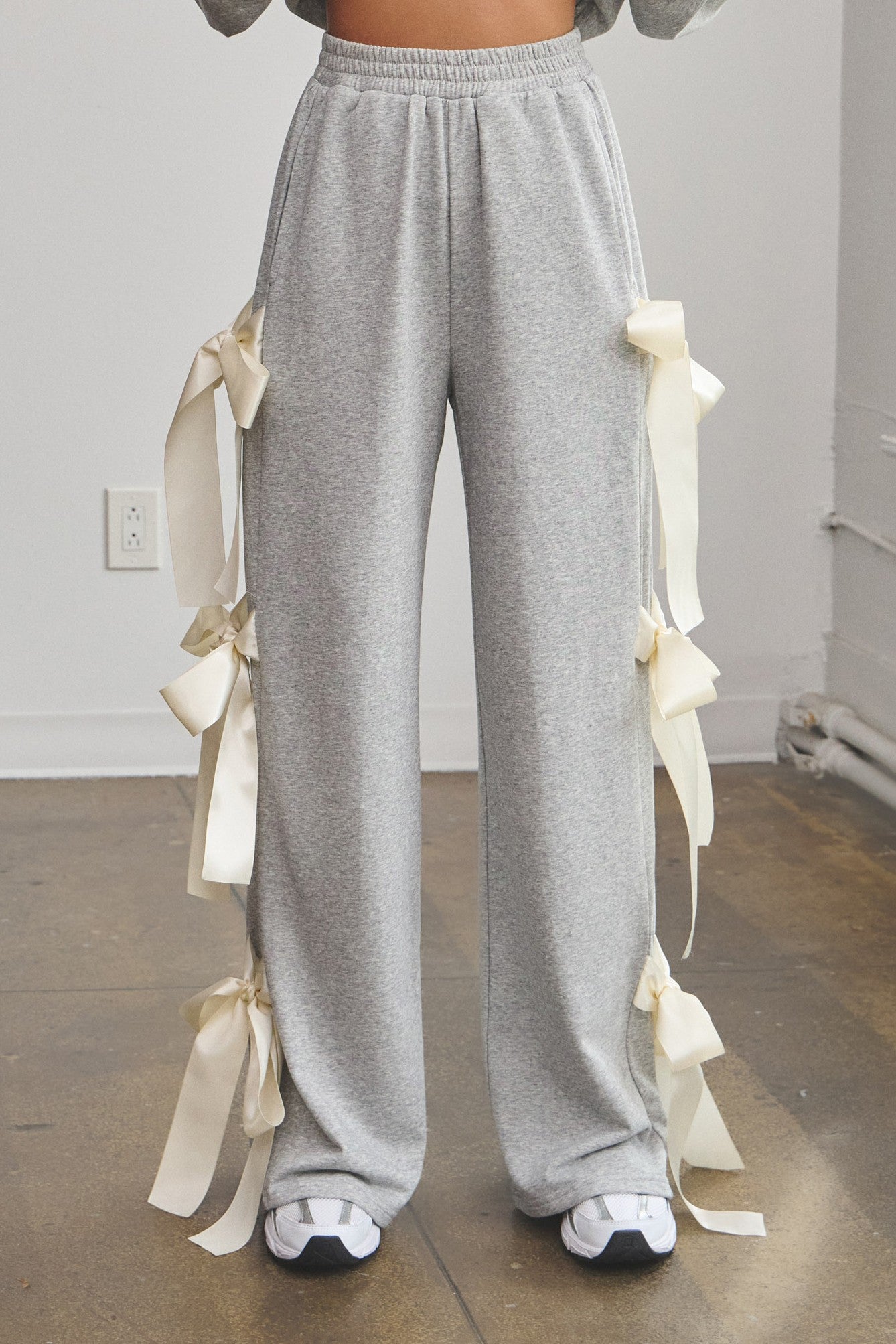 Ivey Bow Sweatpants