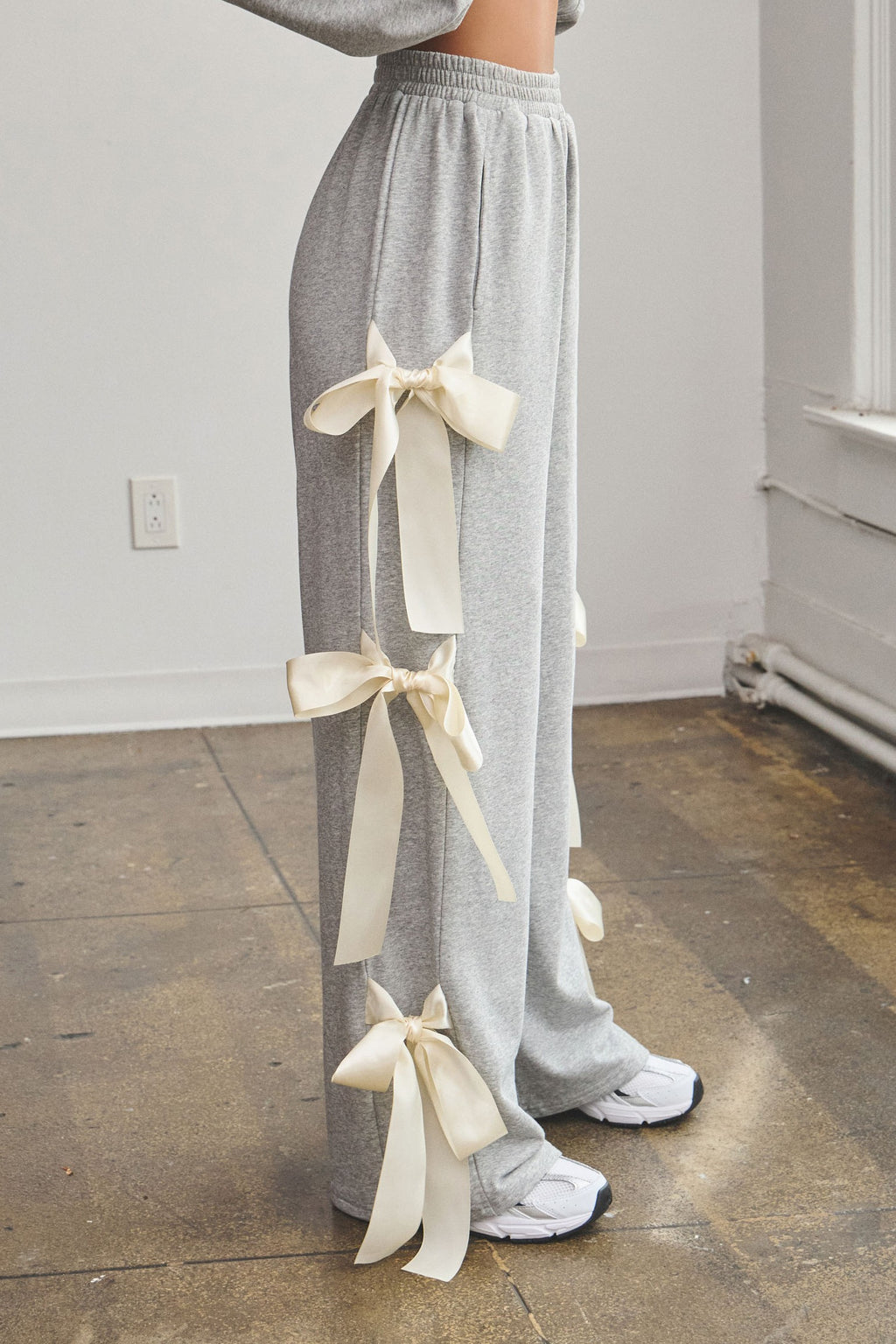 Ivey Bow Sweatpants