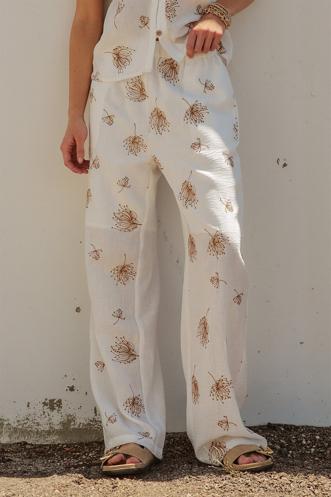 Fielle Embroidered Linen Set