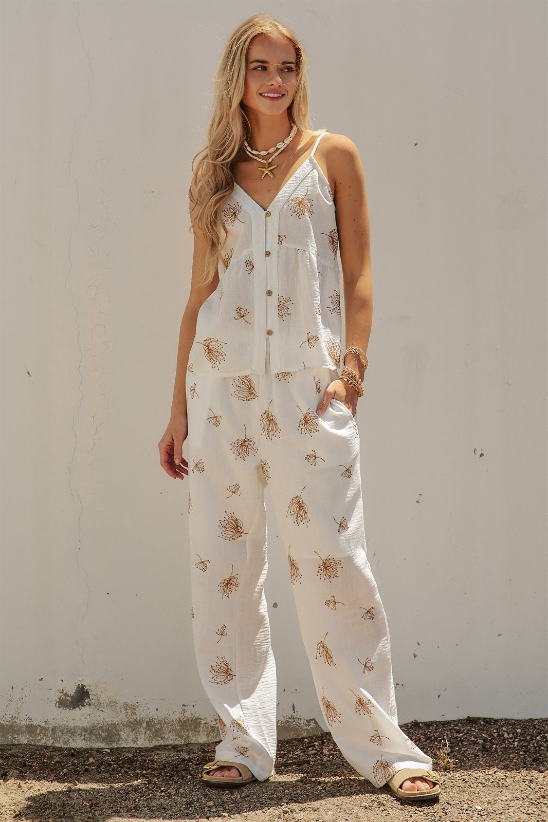 Fielle Embroidered Linen Set