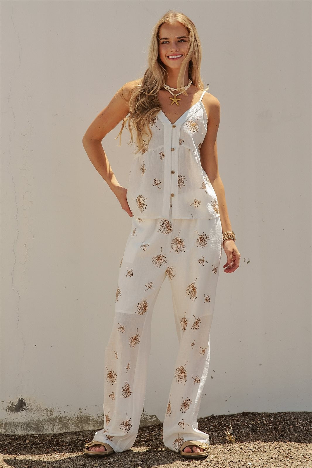 Fielle Embroidered Linen Set