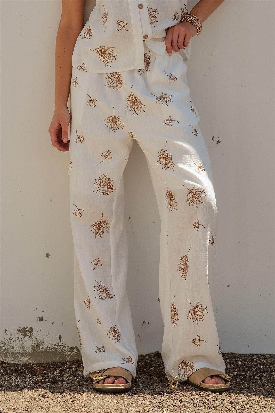 Fielle Embroidered Linen Set